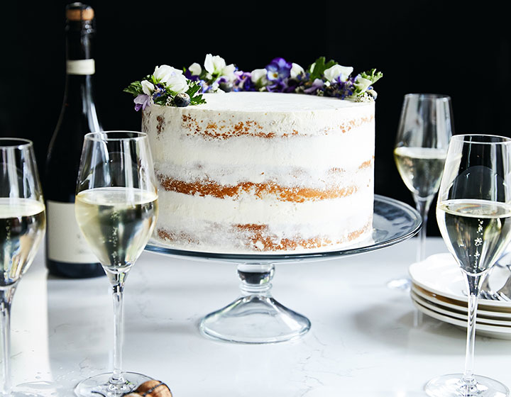 wedding cake and champagne