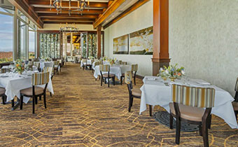 restaurant dining room