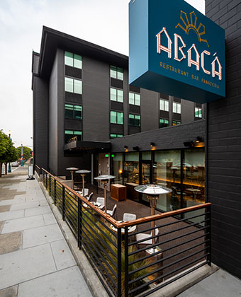 Abaca Exterior